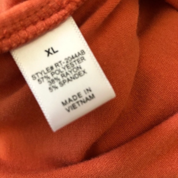 Soft and Flowy Poncho Tunic with Open Sides - Picture 7 of 8